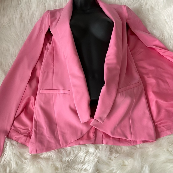 🛑🛑🛑🌸SHAWL COLLAR CAPE🌸 - Picture 6 of 11